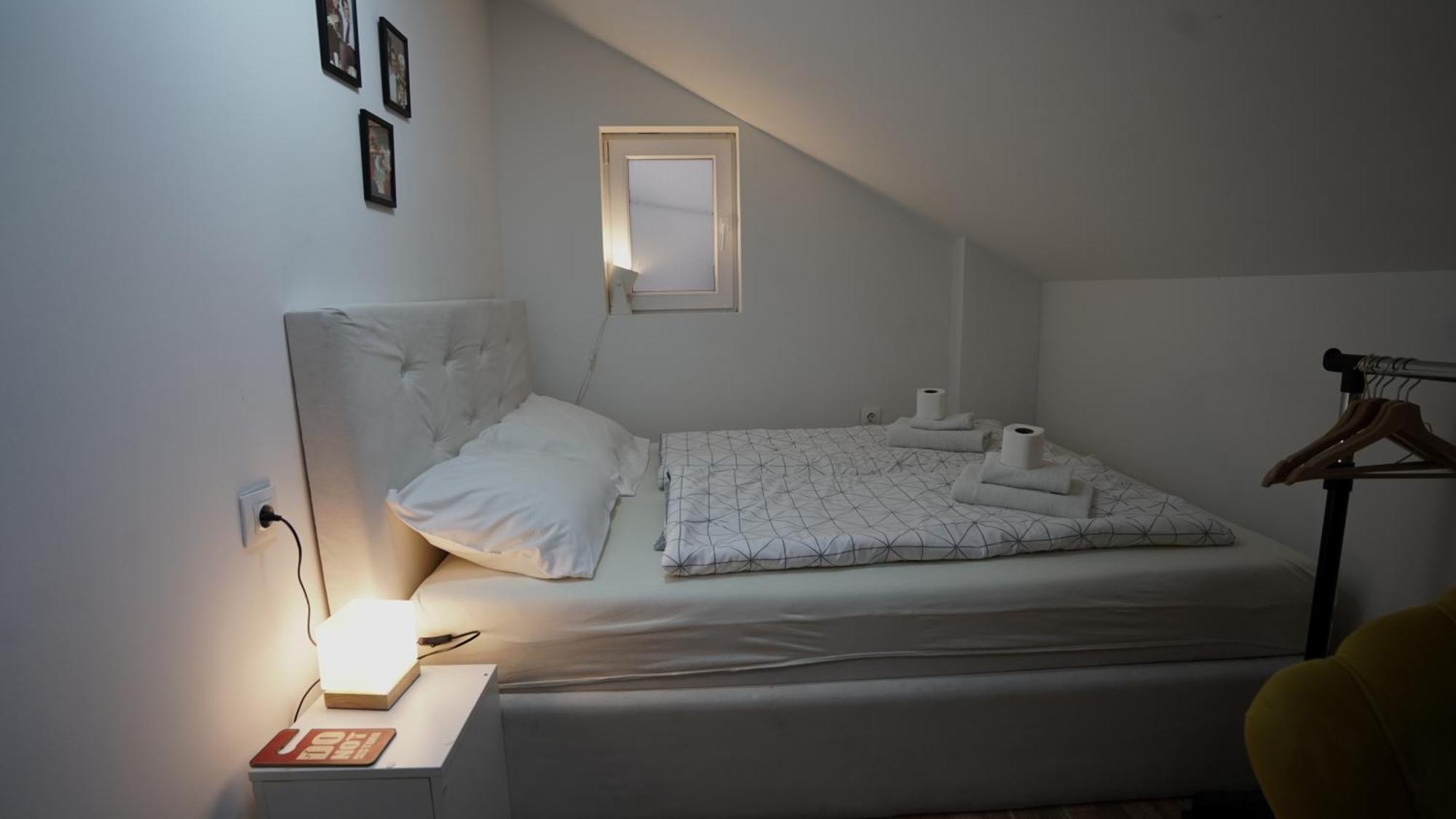 Hideaway & Apartment