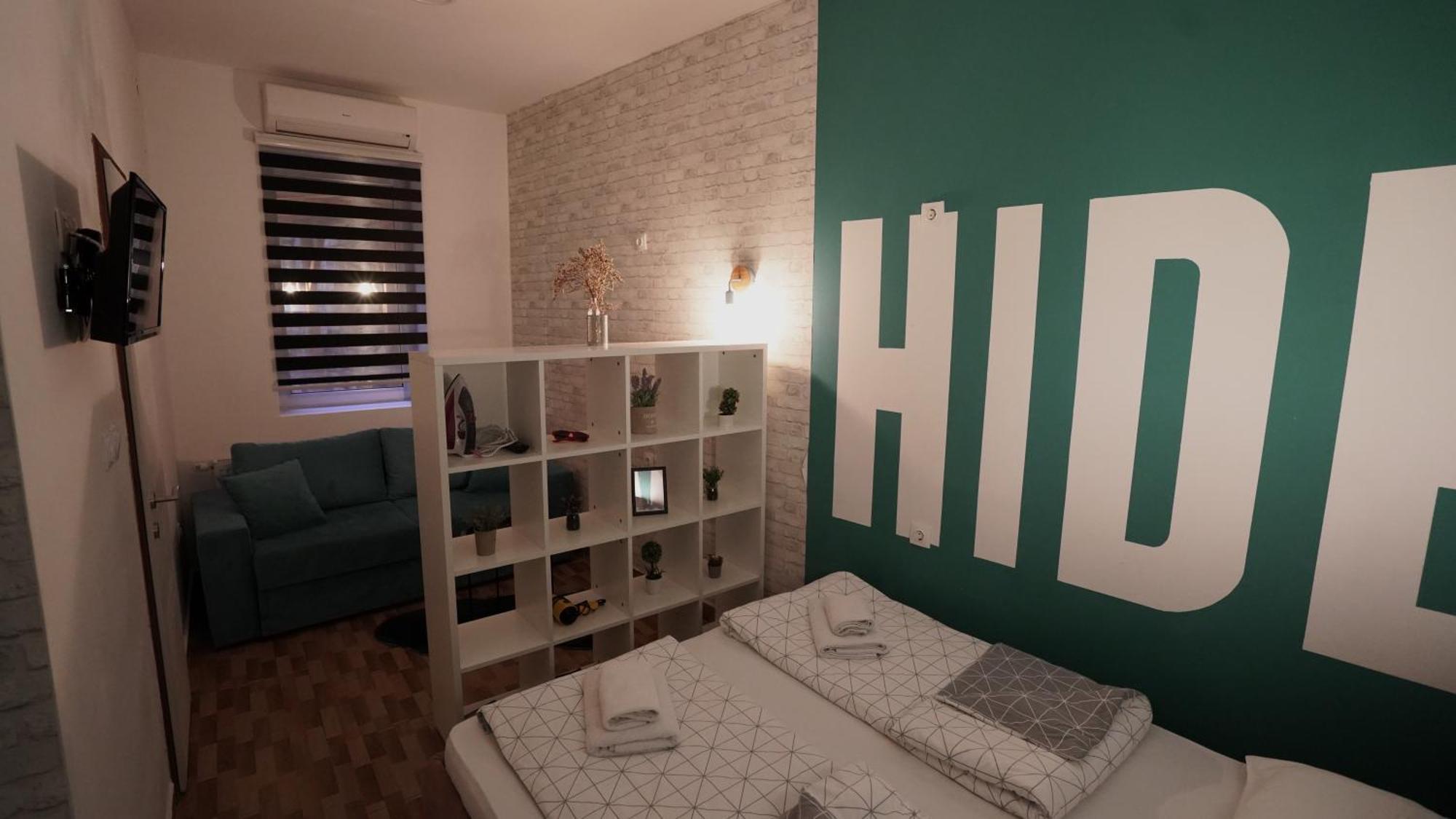 Hideaway & * Sarajevo