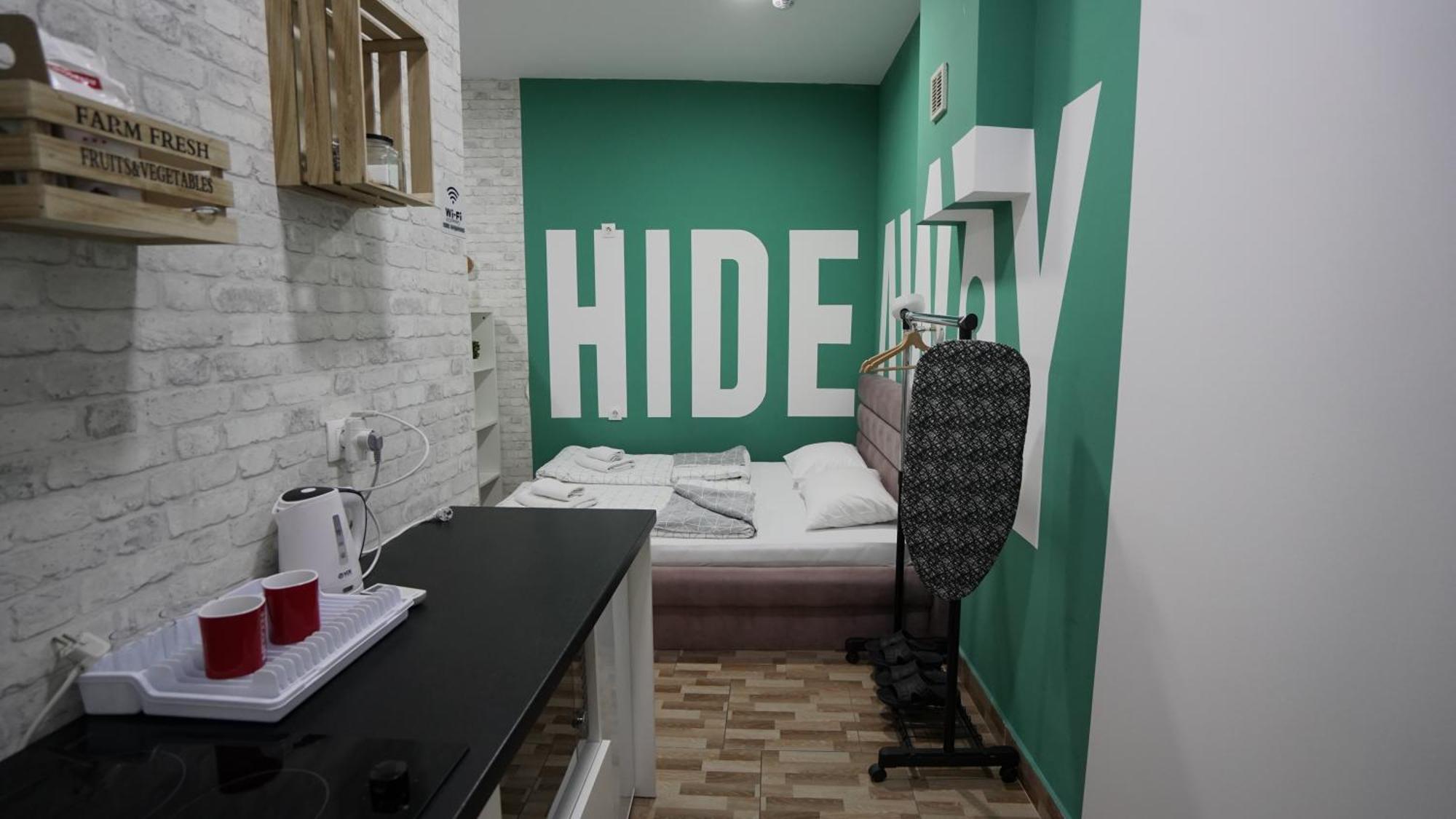 Hideaway & * Sarajevo